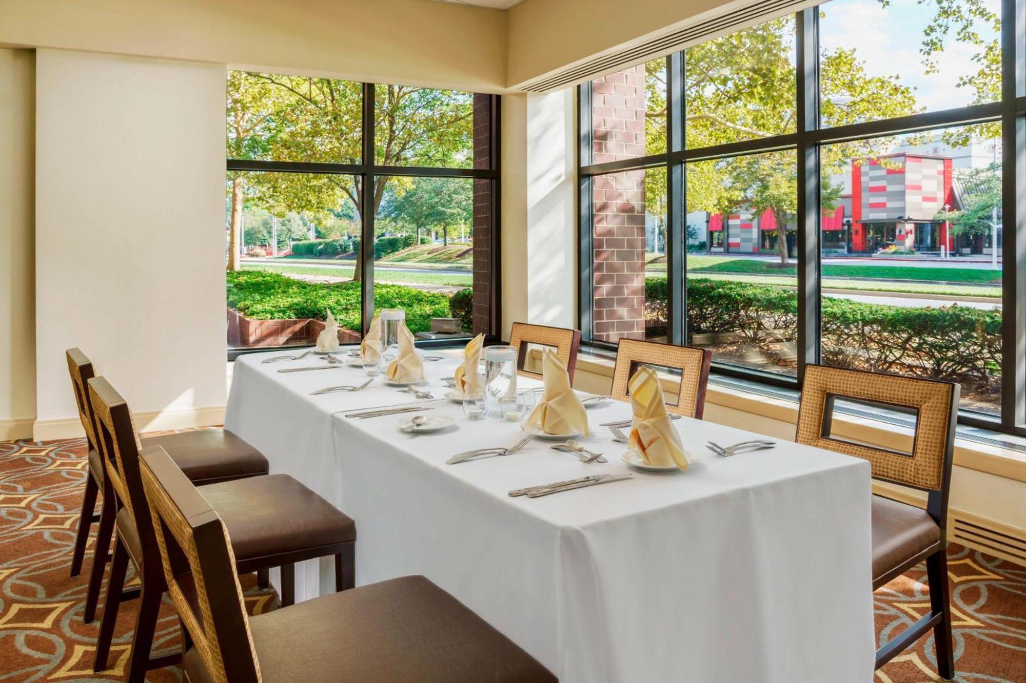 Sheraton Baltimore North Таусон Экстерьер фото