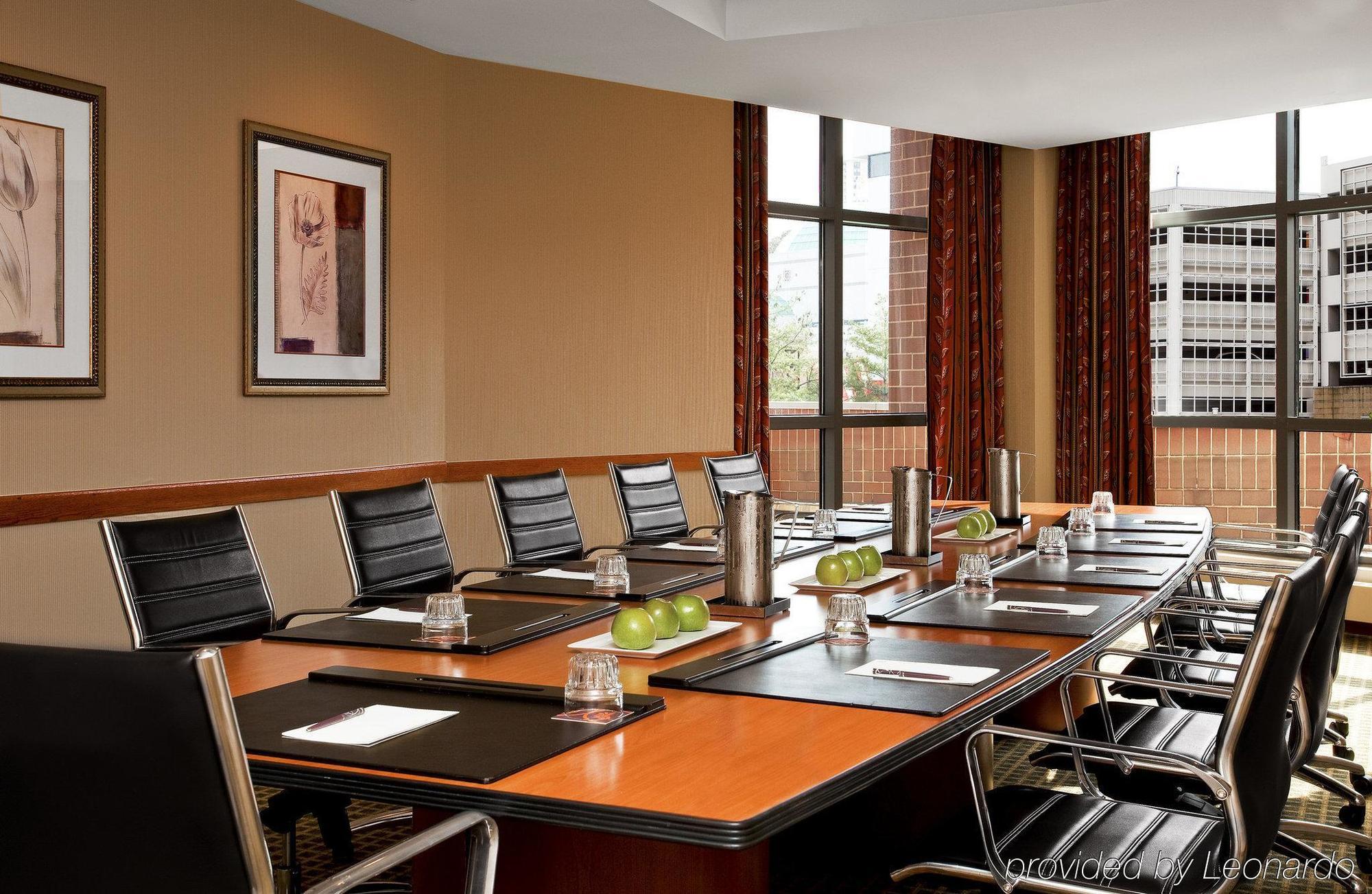 Sheraton Baltimore North Таусон Экстерьер фото